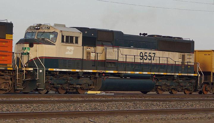 BN 9577- SD70MAC.jpg